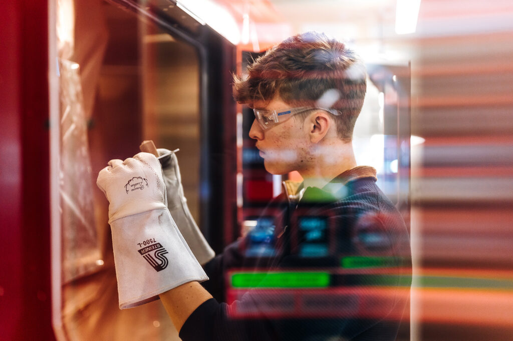Austal, Curtin University, AMCRC Collaborate on Additive Manufacturing R&D