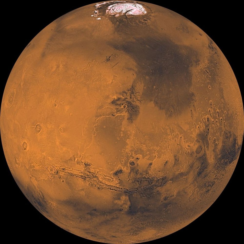 Mars' Crust Hints at Ancient, Vast Magma Systems