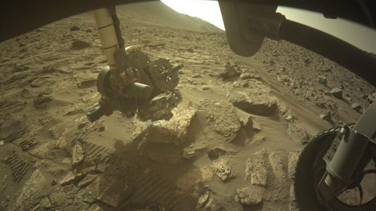 Complex Organics Found Near Martian Surface in Jezero Crater