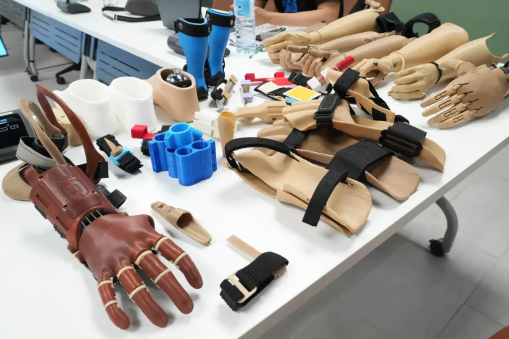 Queen's University Students Develop 3D Printed Prosthetics for Amputees