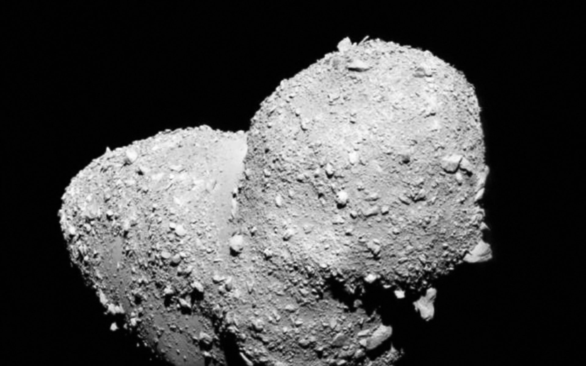 Chinese and Japanese probes visit asteroids in same week