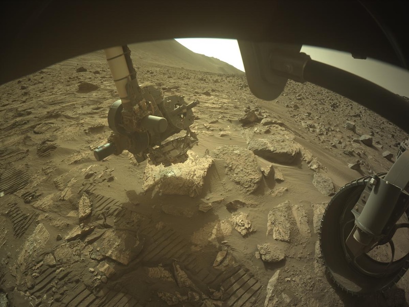 Complex Carbon Found in Martian Rocks Fuels Life Debate