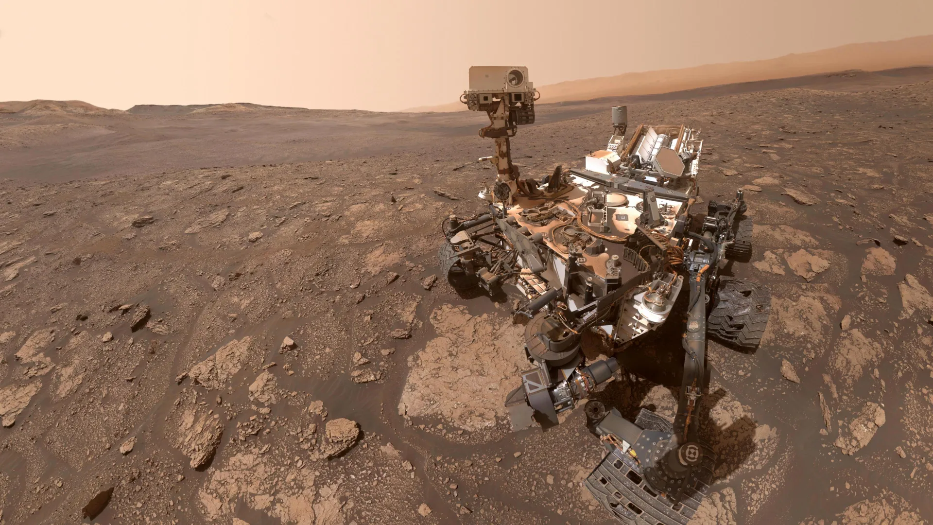 NASA Curiosity rover finds complex organic molecules on Mars