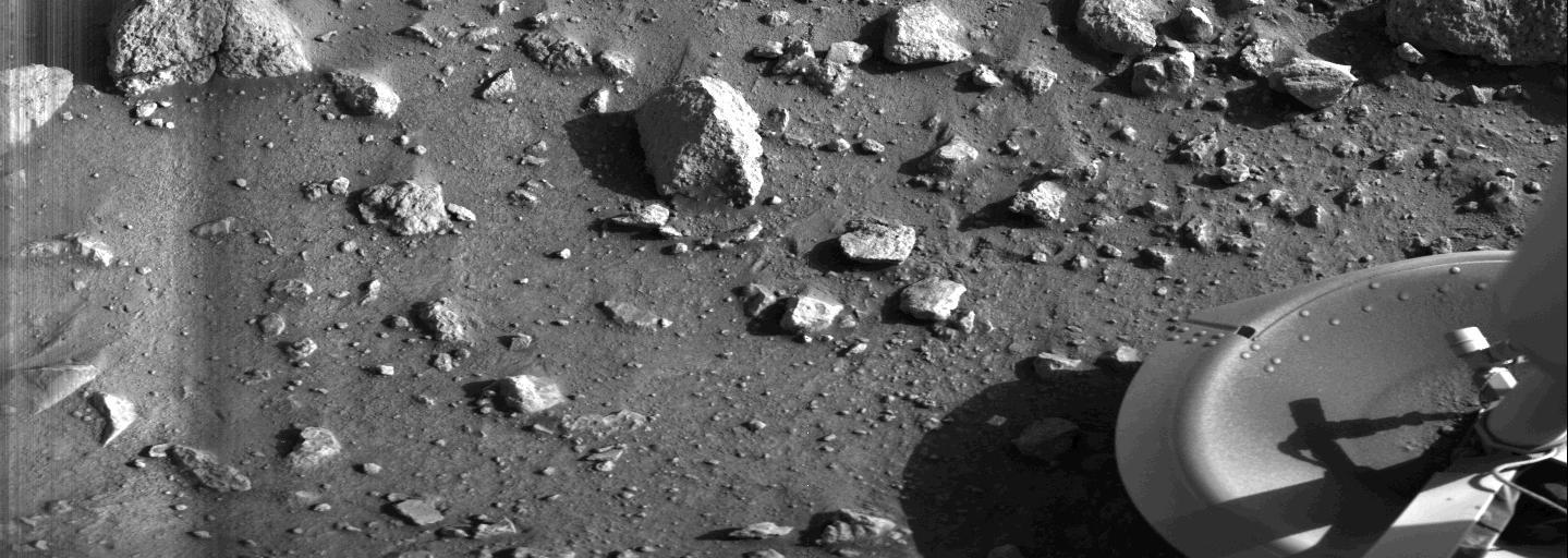 Viking 1 Delivers First-Ever Surface Images of Mars